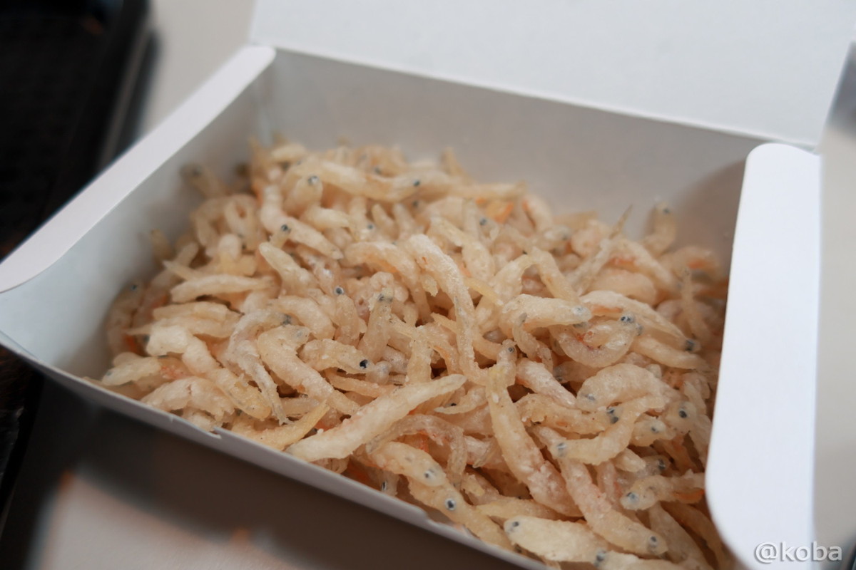 シラスの唐揚げ 300円│静岡 田子の浦港(たごのうらこう) 漁協食堂│海鮮料理 漁港 ブログ