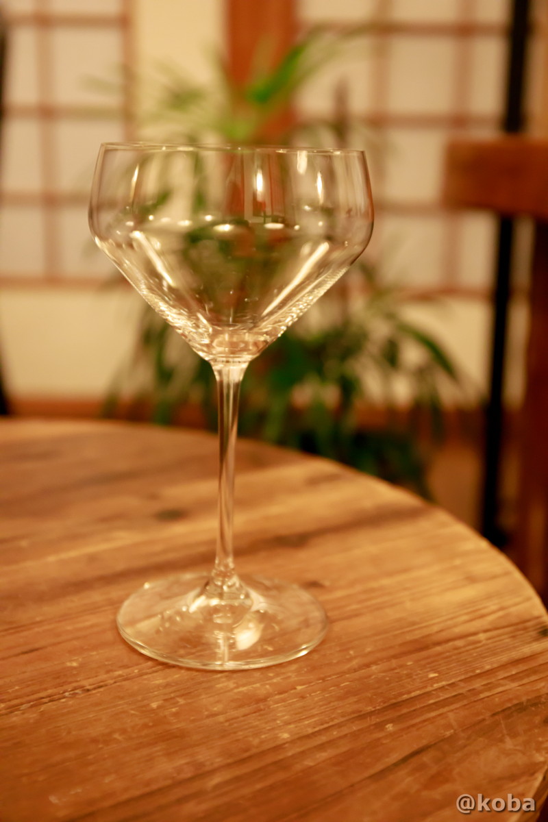 riedelの純米酒用のグラスの写真 燕温泉 樺太館（つばめおんせん からふとかん）新潟県 妙高市