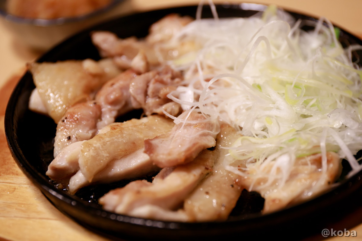鳥鉄板の写真｜大衆酒蔵 鳥益（とります）焼鳥・居酒屋｜東京都葛飾区・新小岩