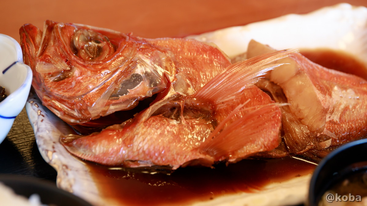 「千葉県・鴨川平日も行列！絶品ランチ♪ 開店30分前の到着で一巡目を狙う攻略法」食事処 池田｜食事処 池田（しょくじどころ　いけだ・Shokujidokoro ikeda）｜海鮮料理店 定食｜〒296-0033 千葉県鴨川市八色５１８−８｜カメラ：Canon｜こばフォトブログ