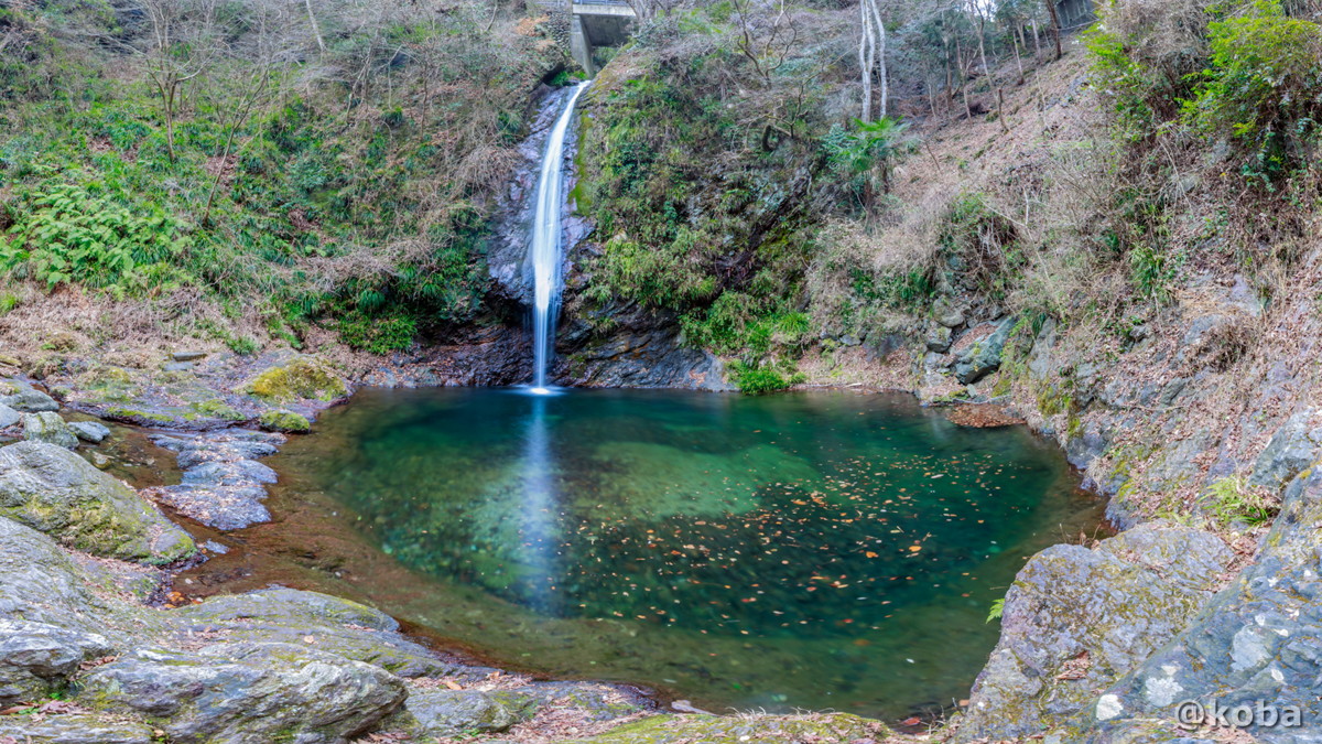 秩父華厳の滝（ちちぶけごんのたき・Chichibu kagen'notaki）｜落差12m｜ 〒369-1625 埼玉県秩父郡皆野町上日野沢３３１１−１｜カメラ：Canon EOS 6D・EF16-35mm F2.8L III USM｜こばフォトブログ