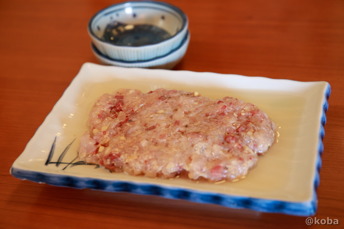 房総名物のなめろう、味噌とお酢の相性が抜群