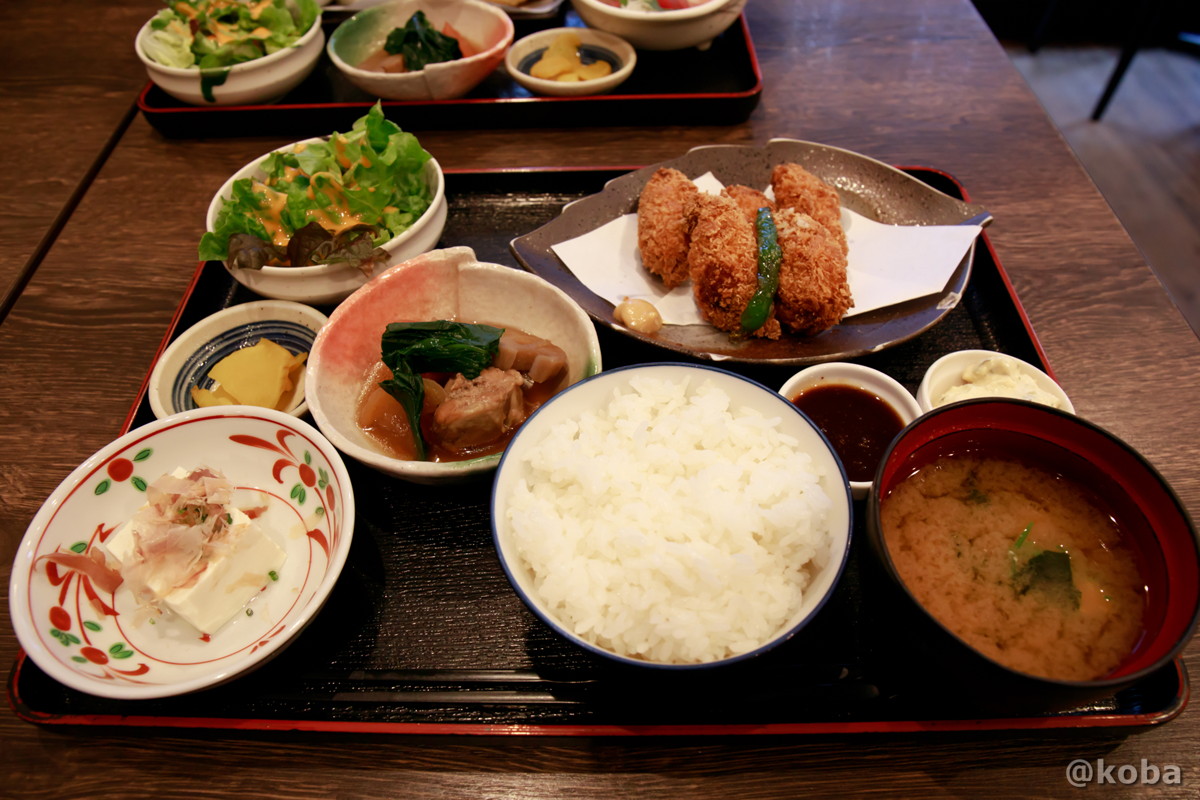 期間&数量限定!わか月のカキフライ ランチ 1,100円(カキフライ、煮物など全7品)