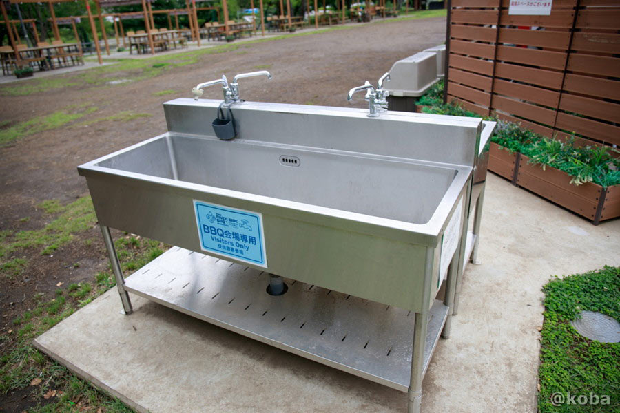 バーベキュー会場専用のステンレス製洗い場