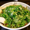 スパイスダブルパクチーラー麺(パクチー2倍) 1080円 (パクチー・ブロッコリー・チャシュー・もやし) │卍力(まんりき)│ラーメンランチ│東京│西葛西ブログ