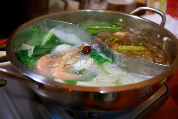 火鍋 ひなべ 白湯 バイタン 麻辣 マーラー 辛い スープ 陰陽 